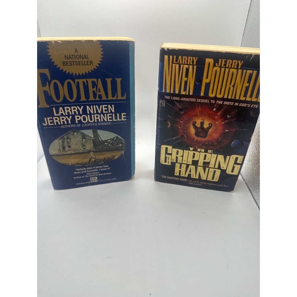 Footfall & The Gripping Hand By Larry Niven & Jerry Pournelle Sci-Fi Paperback S